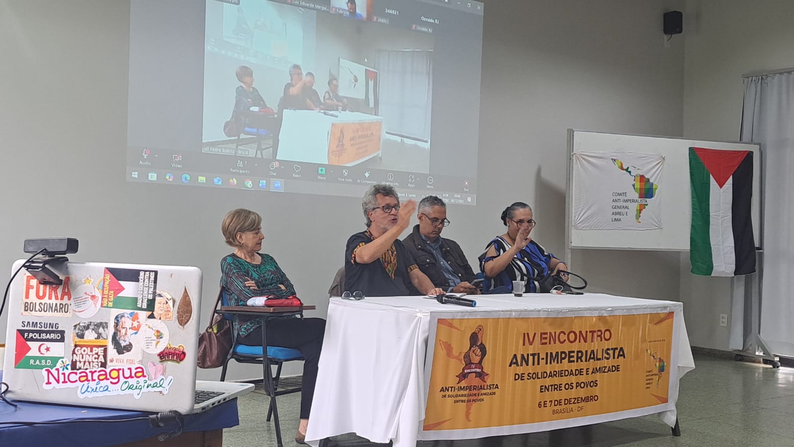 Ato em defesa da soberania da Venezuela